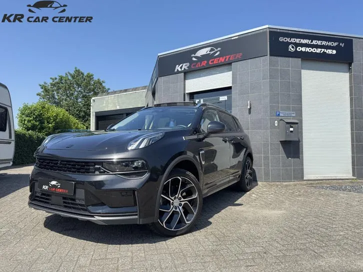 Lynk & Co 01