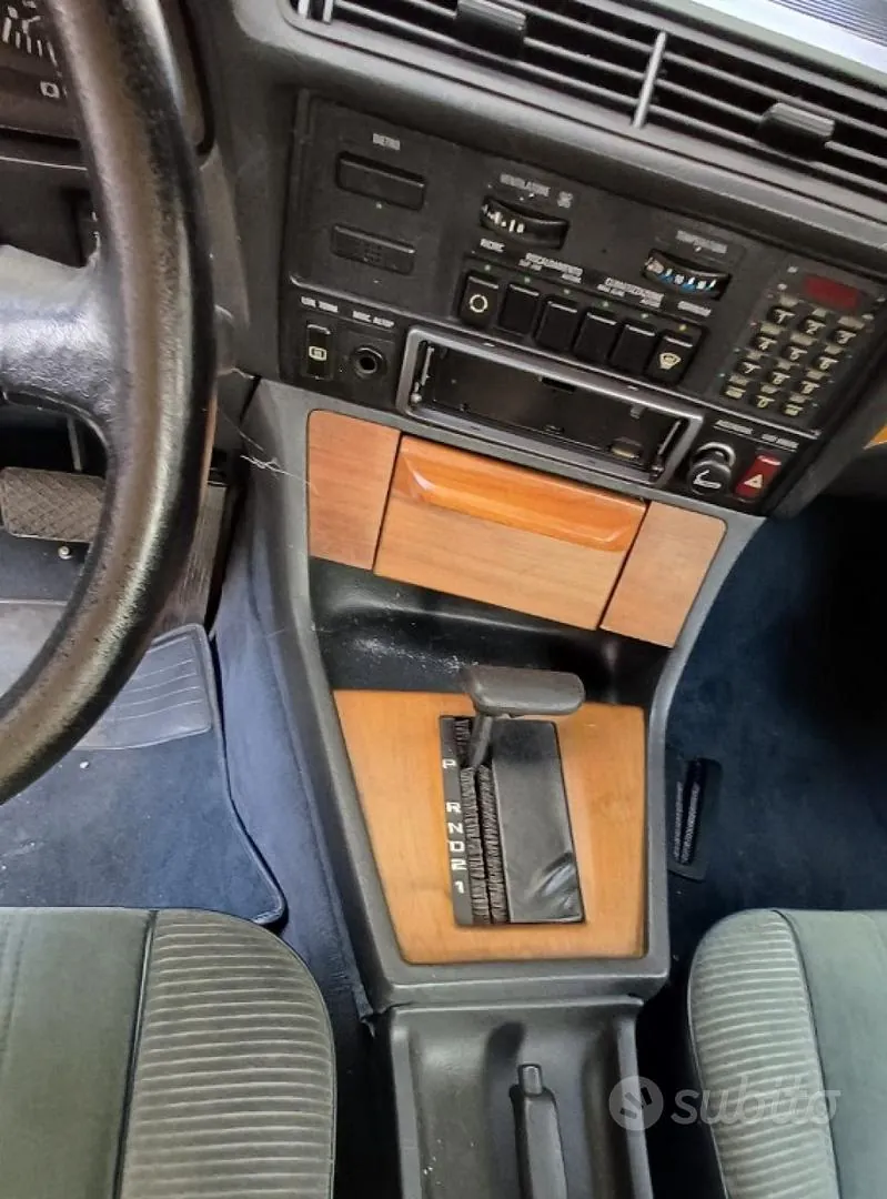 BMW 7 Series 1983 photo 4