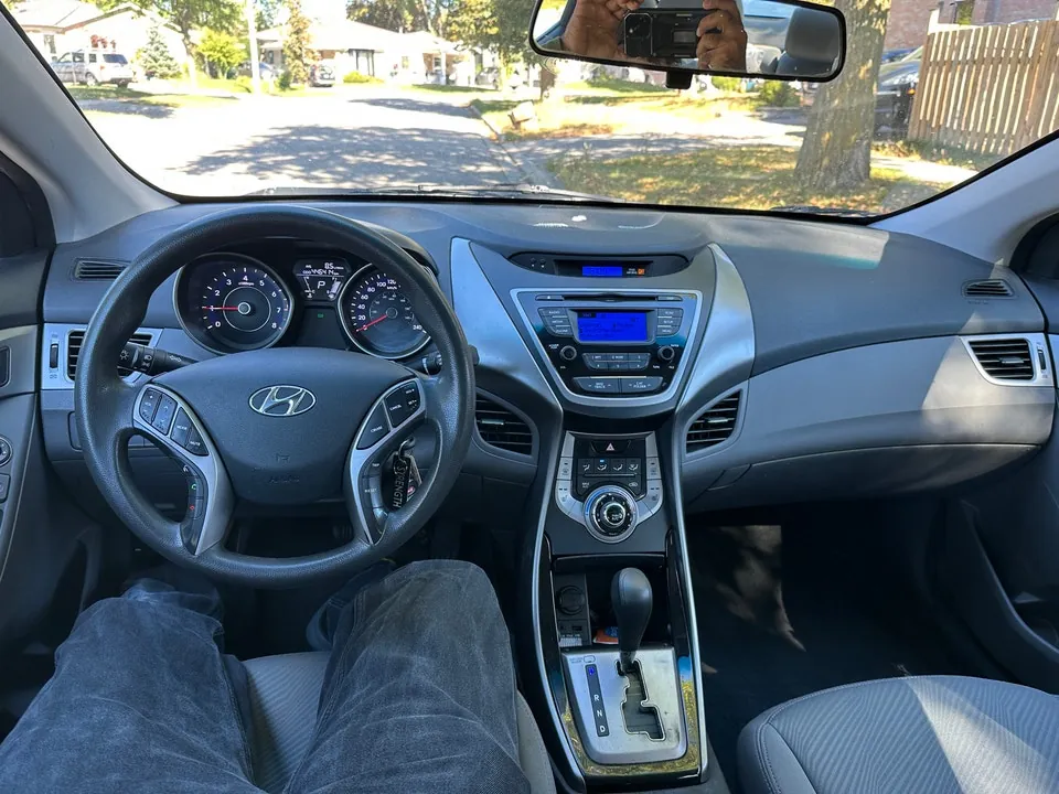 Hyundai Elantra 2013 photo 4