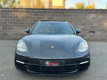 Porsche Panamera 2018 photo 2