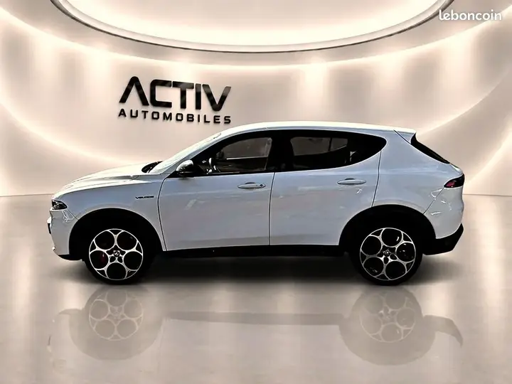 Alfa Romeo Tonale 2025 photo 4