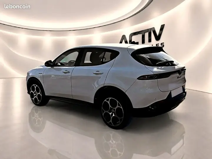 Alfa Romeo Tonale 2025 photo 5