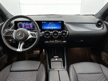 Mercedes-Benz Gla 2025 photo 3