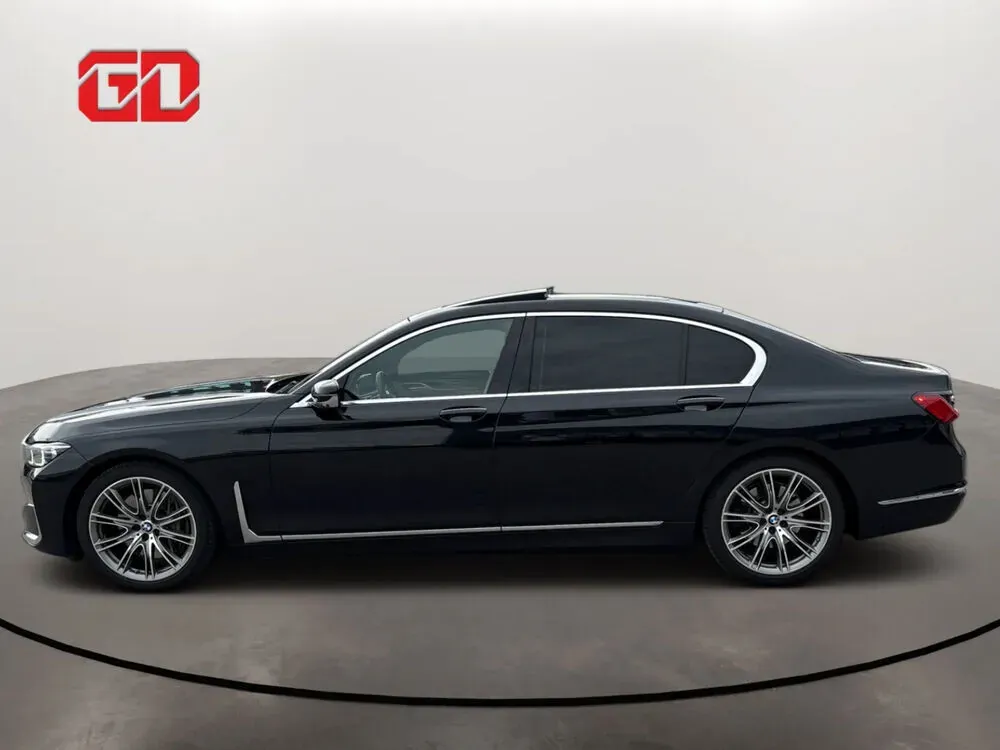 BMW 7 Series 2019 photo 2