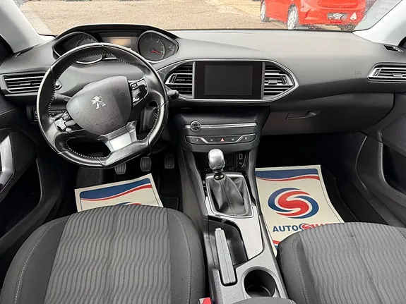 Peugeot 308 2016 photo 5