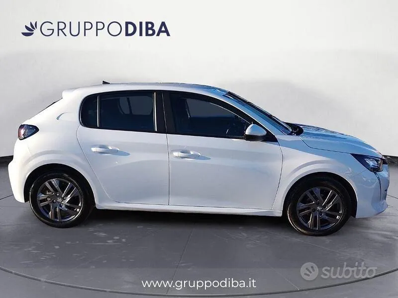 Peugeot 208 2021 photo 4