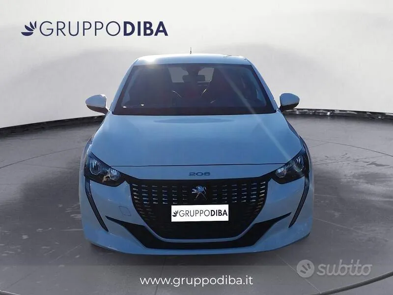 Peugeot 208 2021 photo 2
