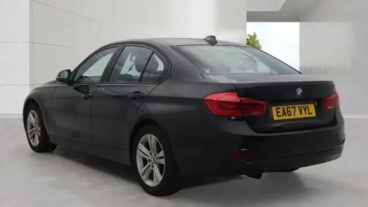 BMW 3 Series 2017 photo 2