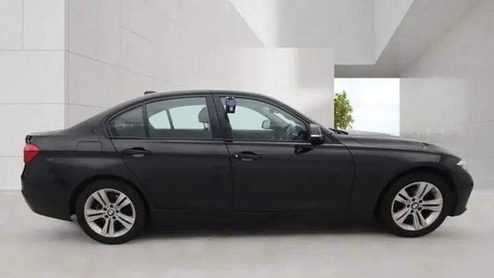 BMW 3 Series 2017 photo 5