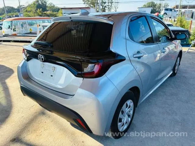 Toyota Yaris X 2022 photo 4