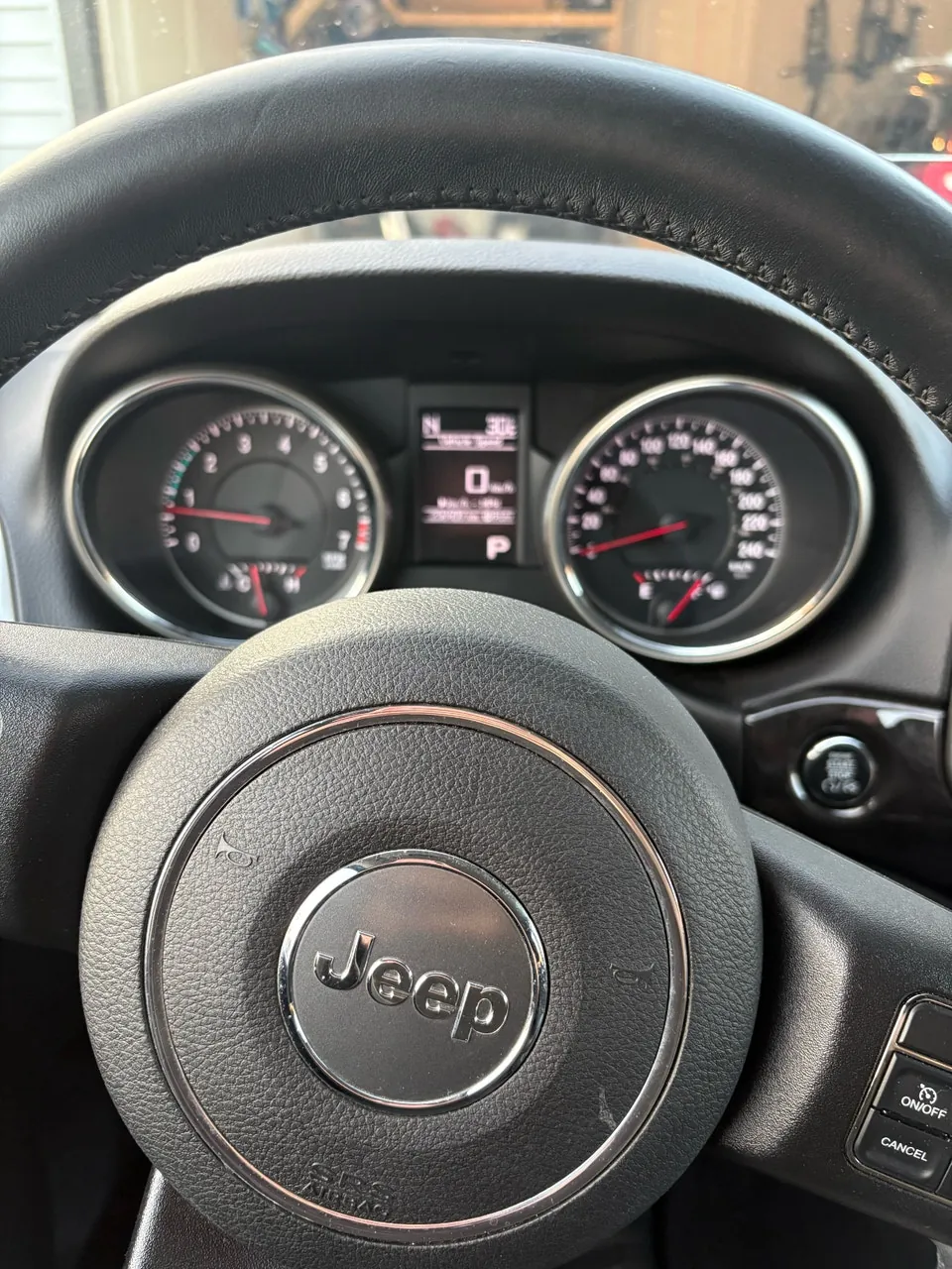 Jeep Grand Cherokee 2013 photo 3
