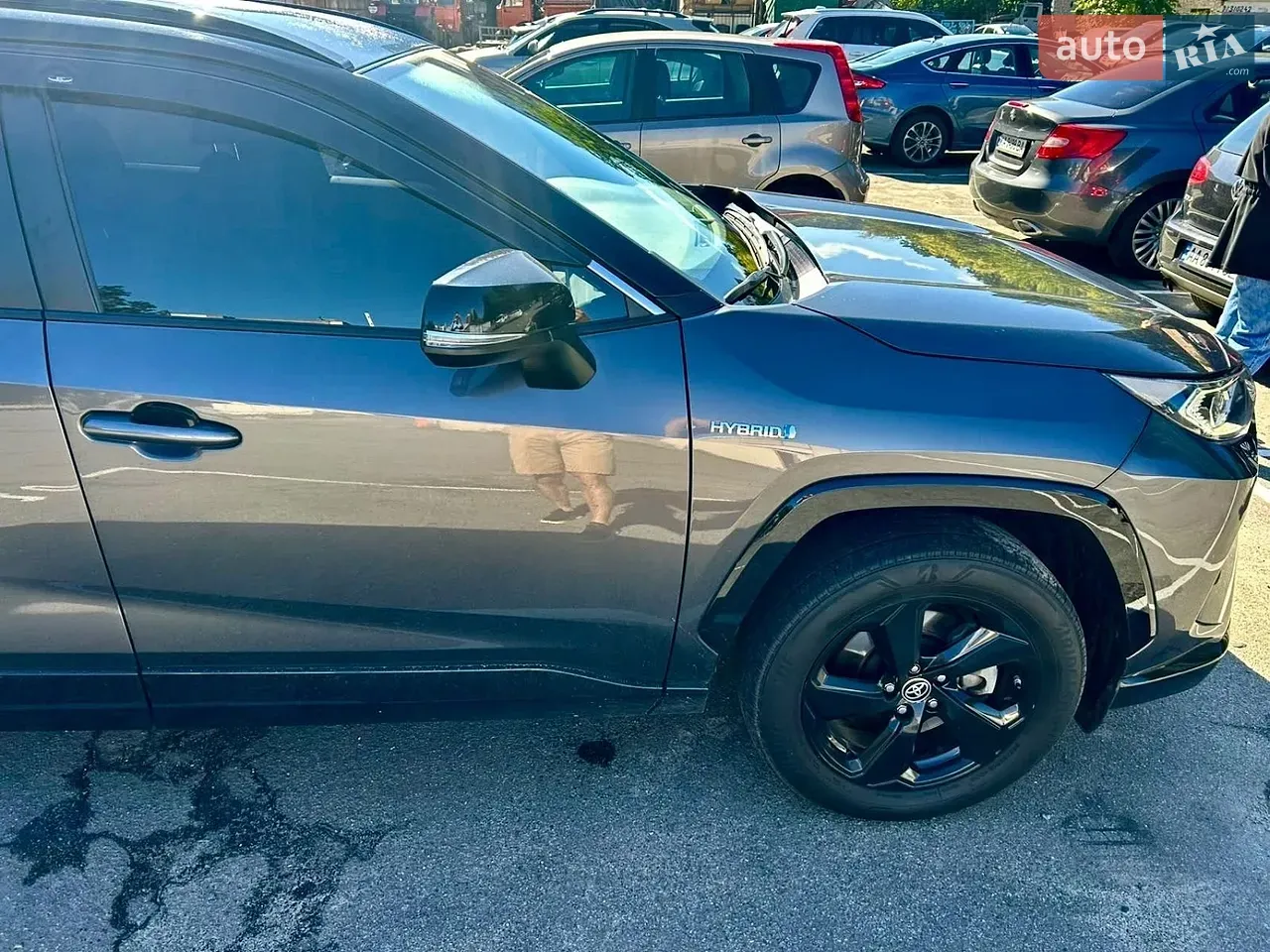 Toyota Rav4 2021 photo 3