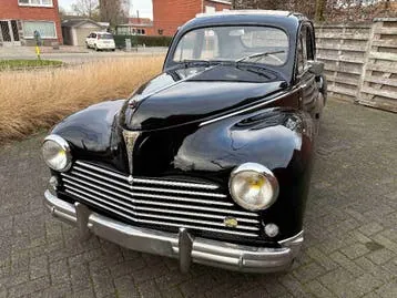 Peugeot 203