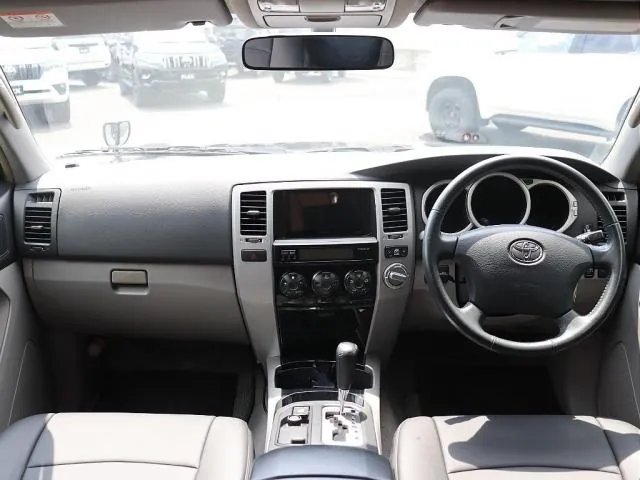Toyota Hilux Surf 2006 photo 2