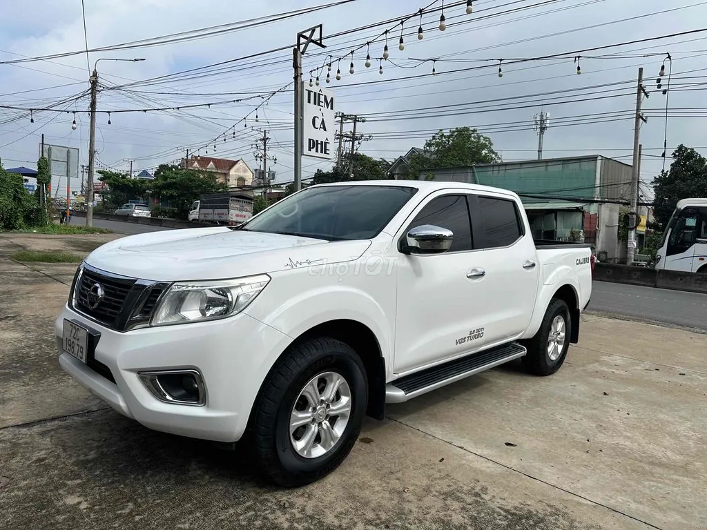 Nissan Navara 2017 photo 2