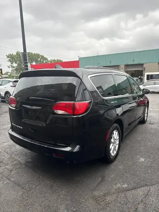 Chrysler Grand Caravan 2021 photo 4