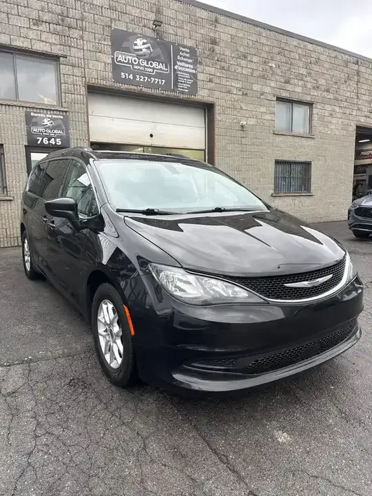 Chrysler Grand Caravan 2021 photo 3