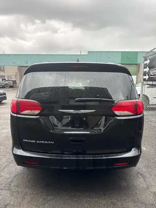 Chrysler Grand Caravan 2021 photo 5
