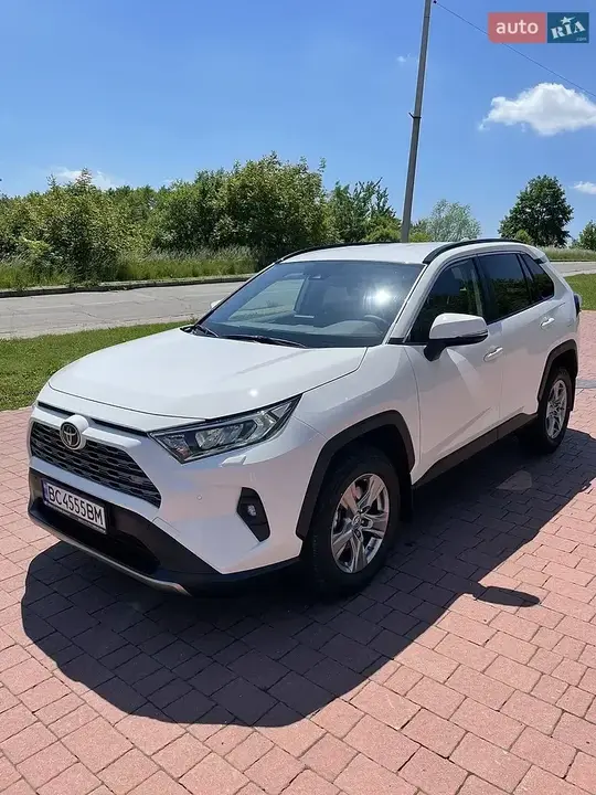 Toyota Rav4 2022 photo 3