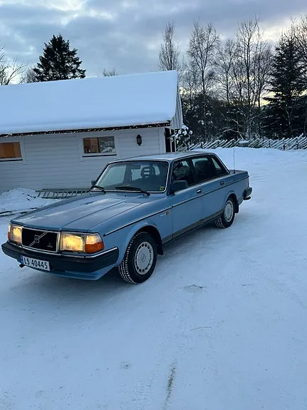 Volvo 240 1988 photo 2