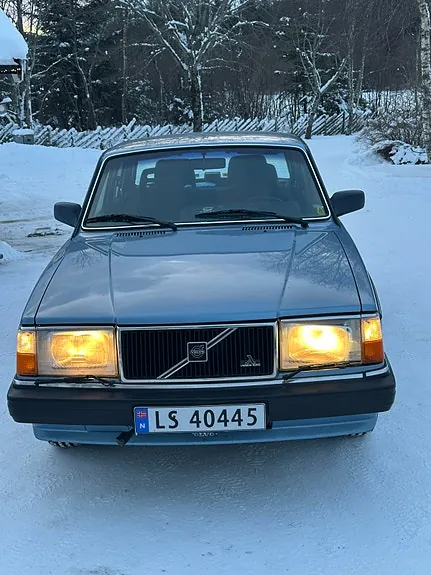 Volvo 240 1988 photo 3