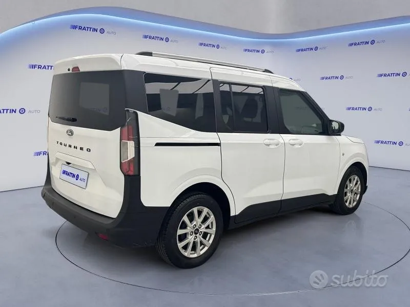 Ford Tourneo Courier 2024 photo 3