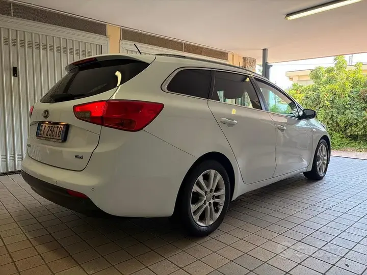 Kia Ceed 2015 photo 4