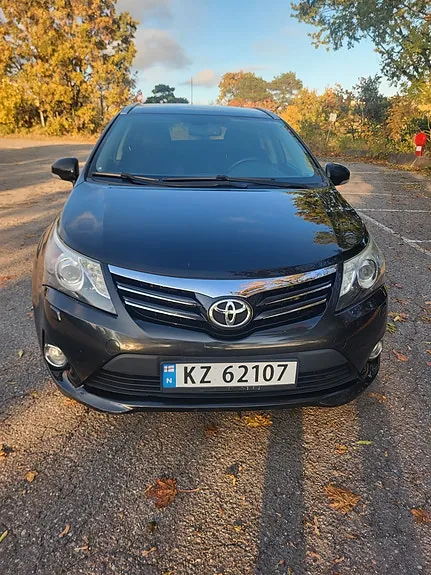 Toyota Avensis 2014 photo 4