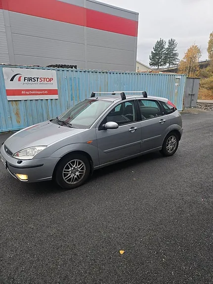 Ford Focus 2004 photo 3
