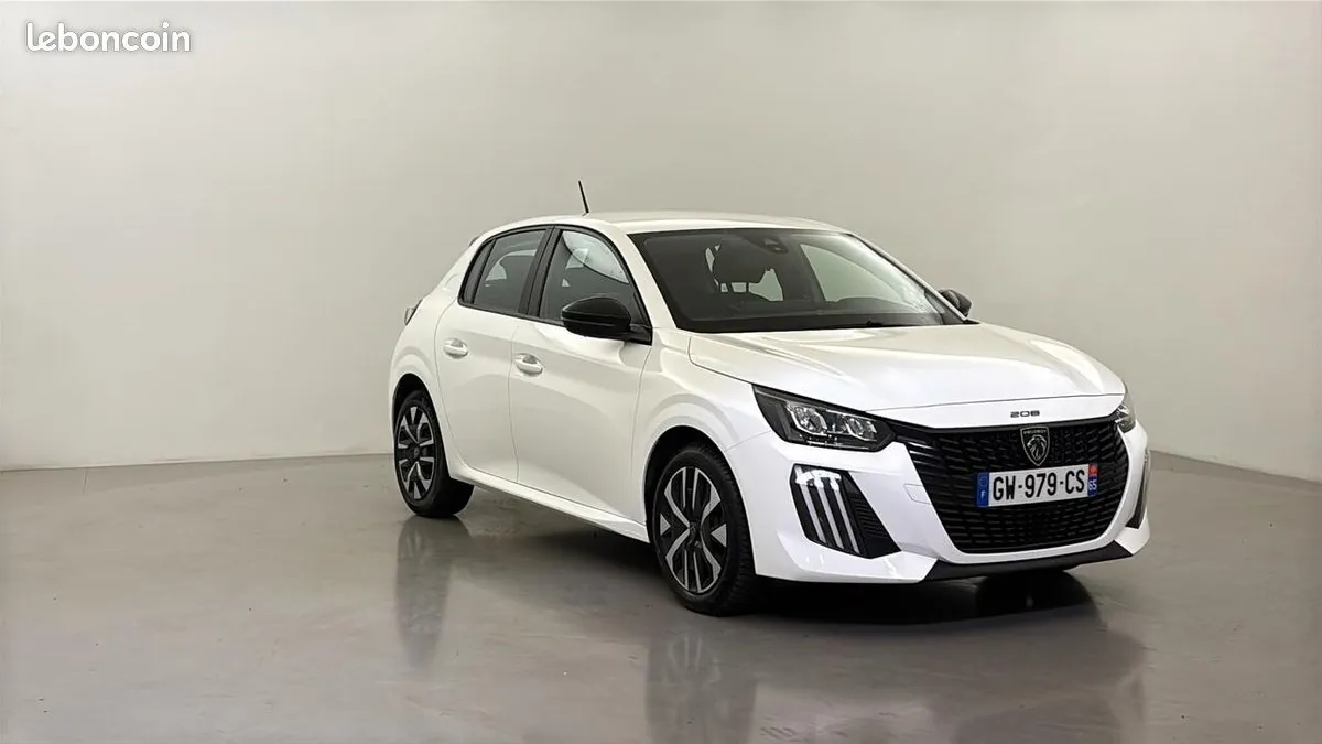 Peugeot 208 2024 photo 3