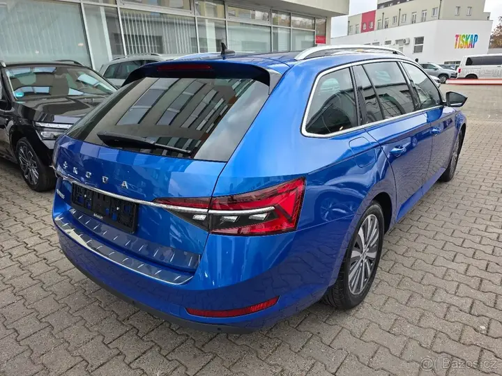 Skoda Superb 2022 photo 4