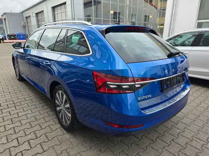 Skoda Superb 2022 photo 3