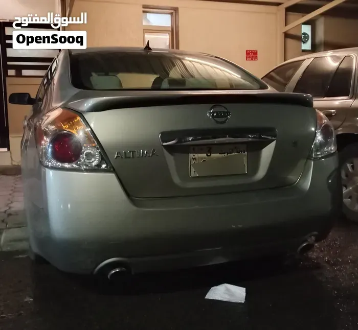 Nissan Altima 2012 photo 2