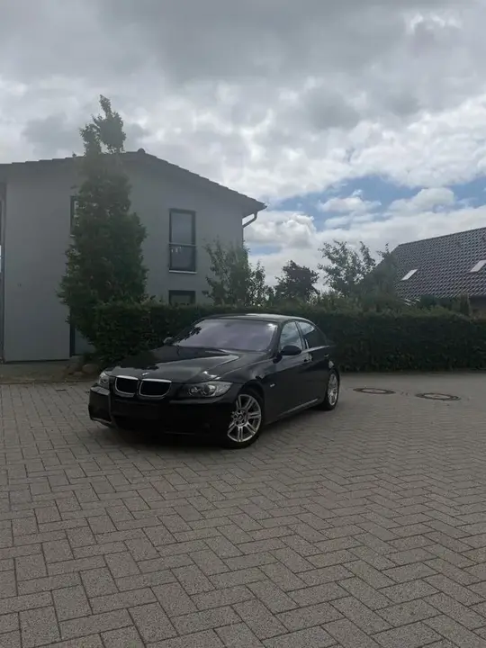 BMW 318I