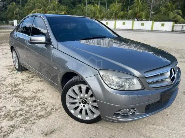 Mercedes-Benz C200