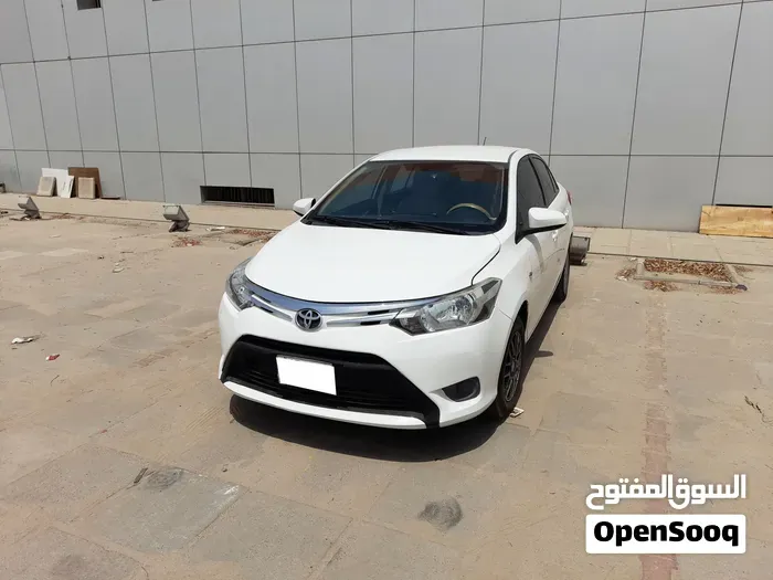 Toyota Yaris 2017 photo 3