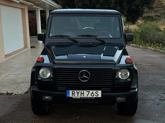 Mercedes-Benz G320