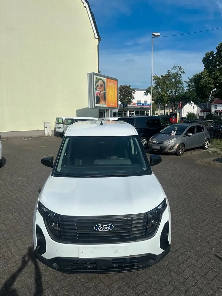 Ford Tourneo Courier