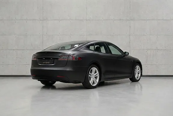 Tesla Model S 2016 photo 5