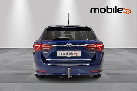 Toyota Avensis 2015 photo 4