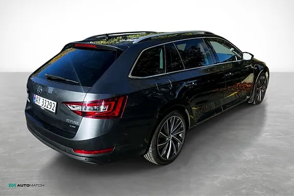 Skoda Superb 2017 photo 5
