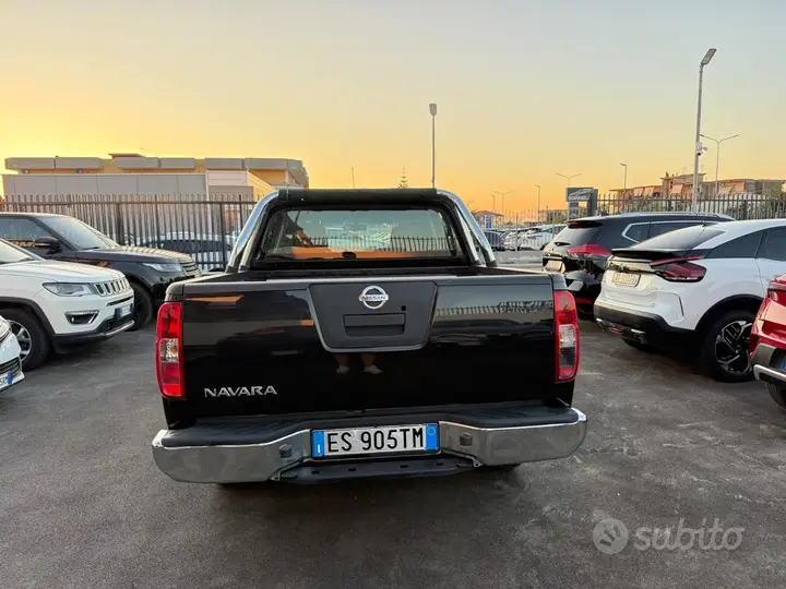 Nissan Navara 2013 photo 5
