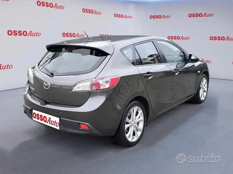 Mazda Mazda3 2011 photo 3