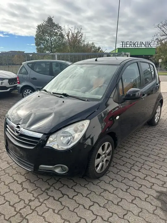 Opel Agila