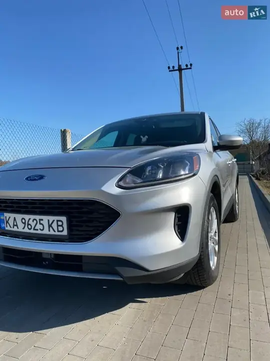 Ford Escape 2020 photo 2
