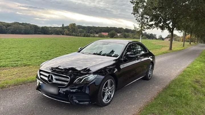 Mercedes-Benz E 220 D