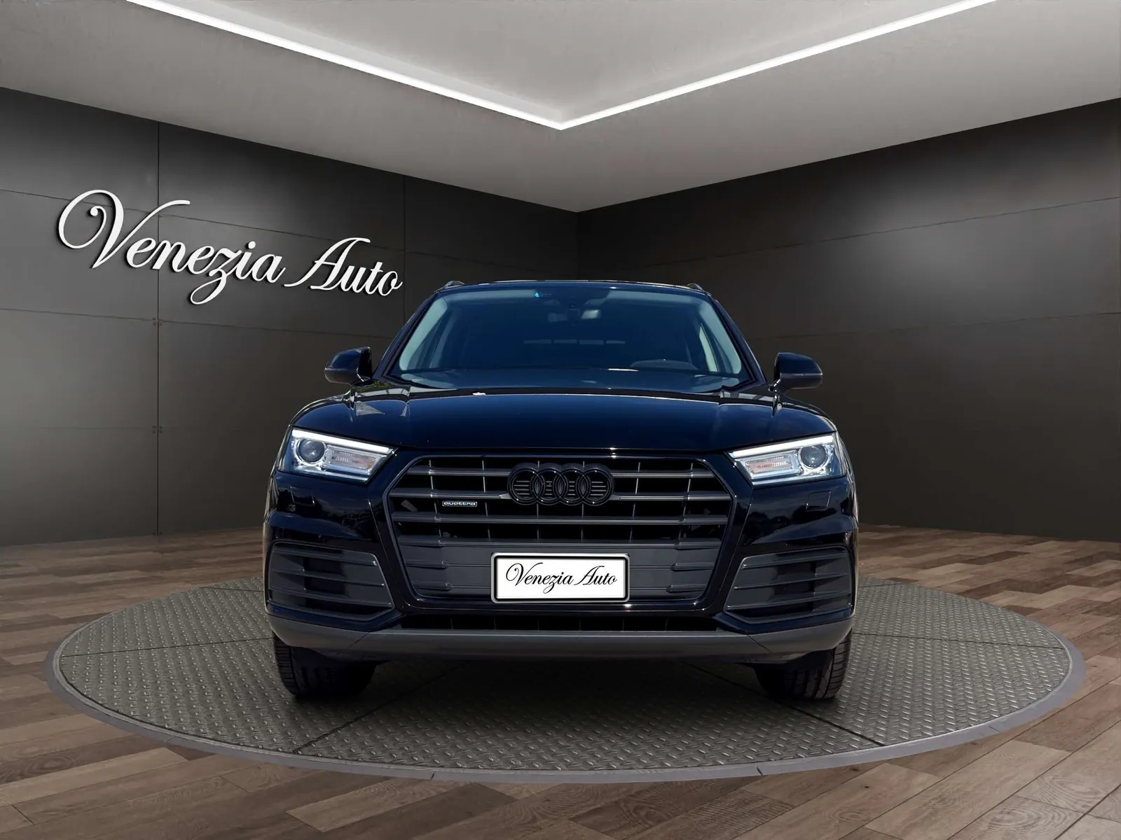 Audi Q5 2019 photo 2
