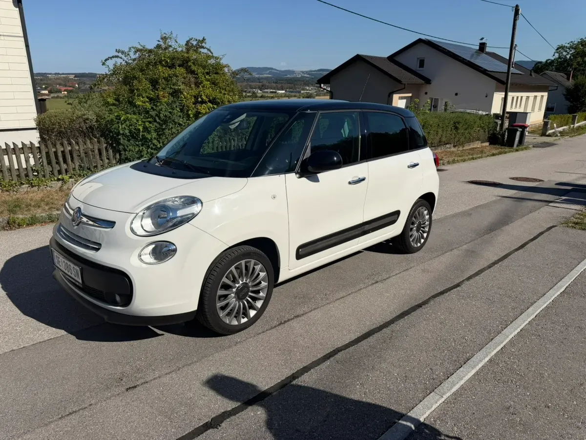 Fiat 500L 2013 photo 2