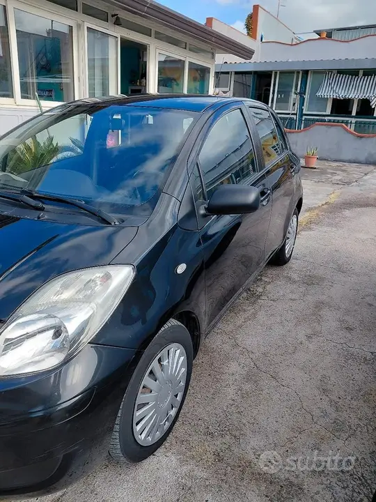 Toyota Yaris 2009 photo 4