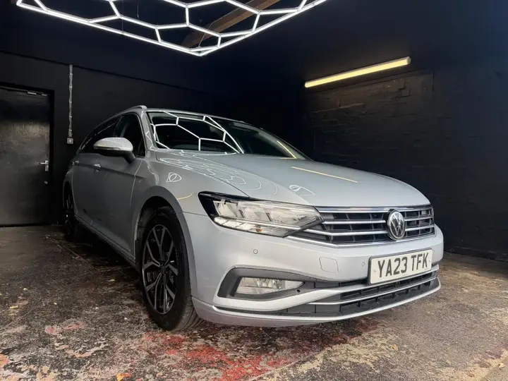 Volkswagen Passat 2023 photo 3